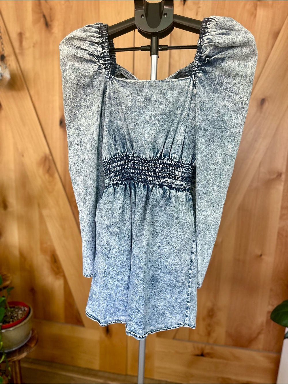 Free People Molly Acid Wash Smocked Denim Mini Dress in Size XS - Picture 6 of 6